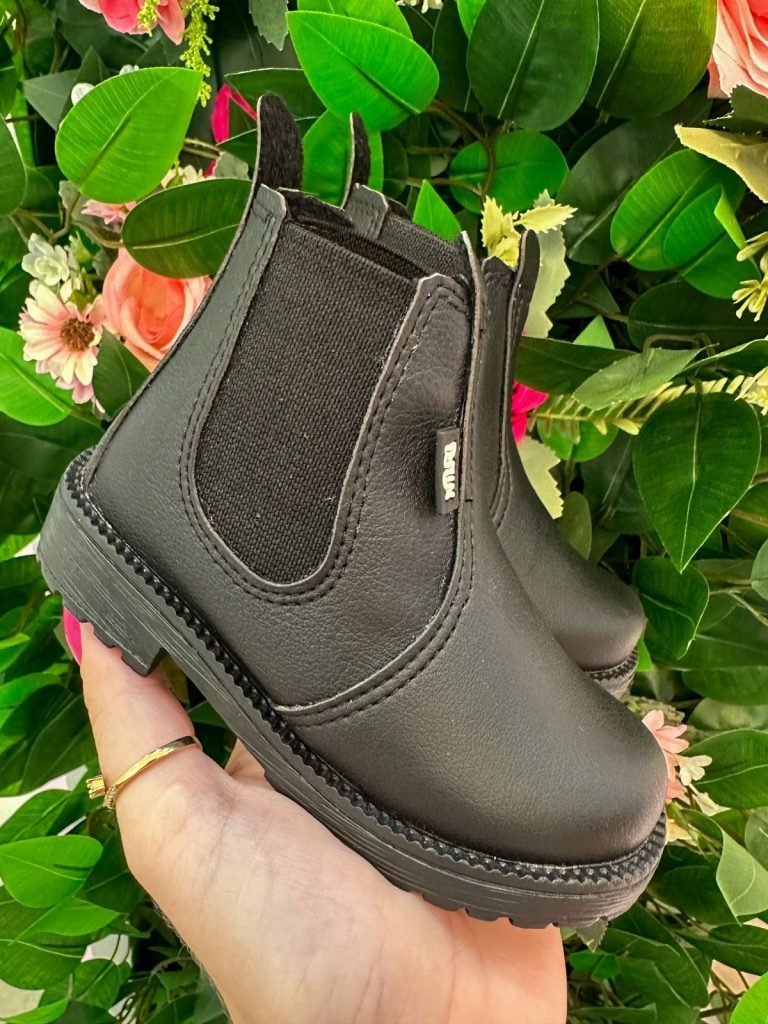 Bota Nilqi Masculina Preto
