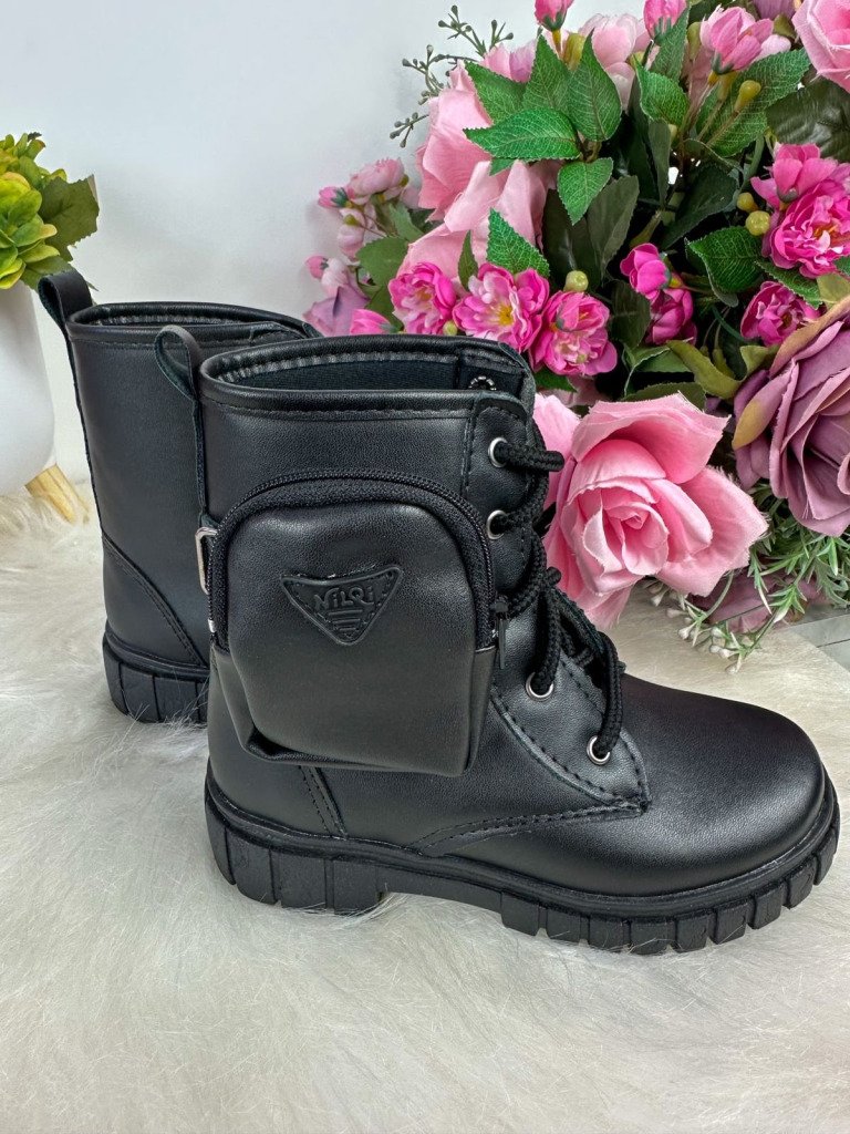 Bota Bolsinha Nilqi Preto Cano Médio