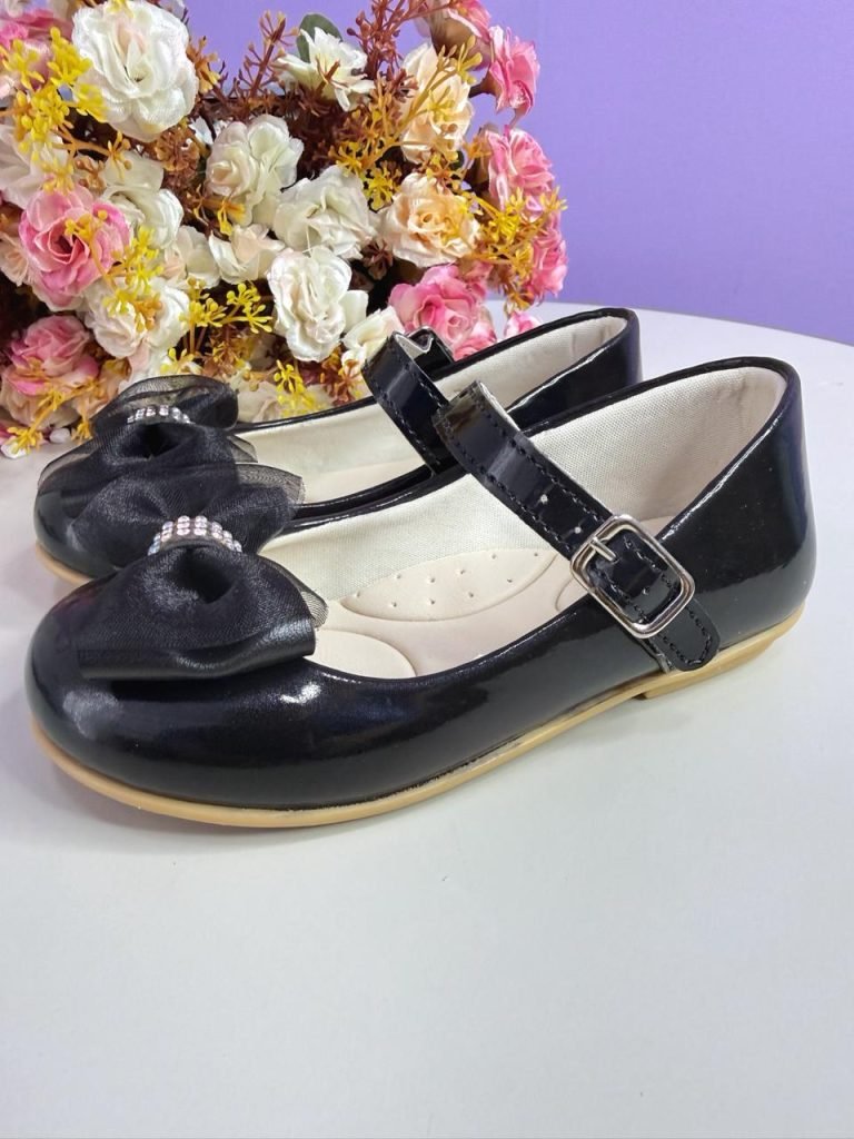 Sapatinho Infantil Preto Verniz C/ Aplique Lacinho Strass