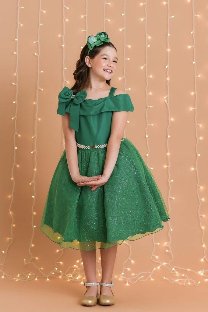 Vestido Infantil de Alça Verde Saia C/ Glitter e Broche Festas