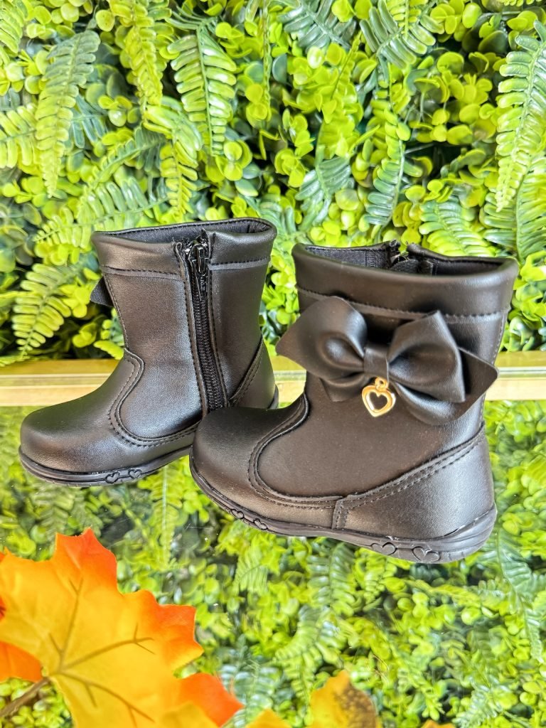 Botinha Infantil Preta Laço e Pinjente Com Zíper Super Luxo